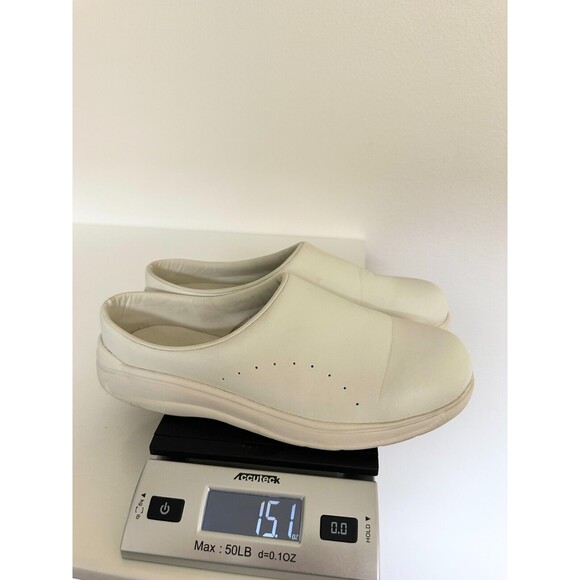 Moonstar 810s ET004 CAF 3E Synthetic Leather Shoes Slip On Off White Women's 8 - Picture 10 of 12